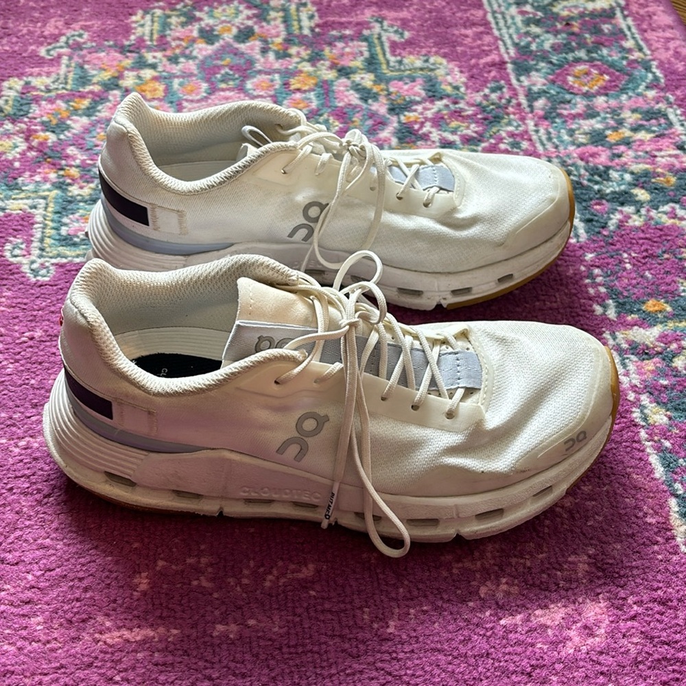 On Cloud tennis shoes